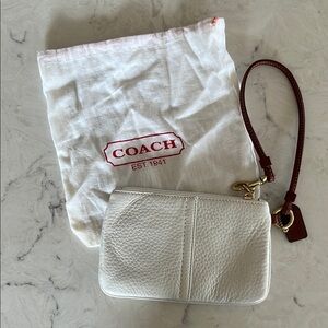 NEW! Coach White Leather Wristlet